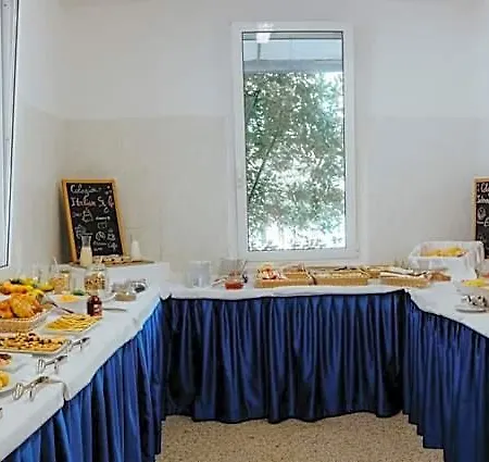 Otel Franca 2*